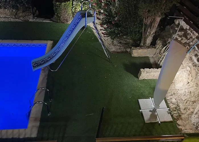 Βίλα Heights 3bedroom Pool Garden And Sunset Τάλα